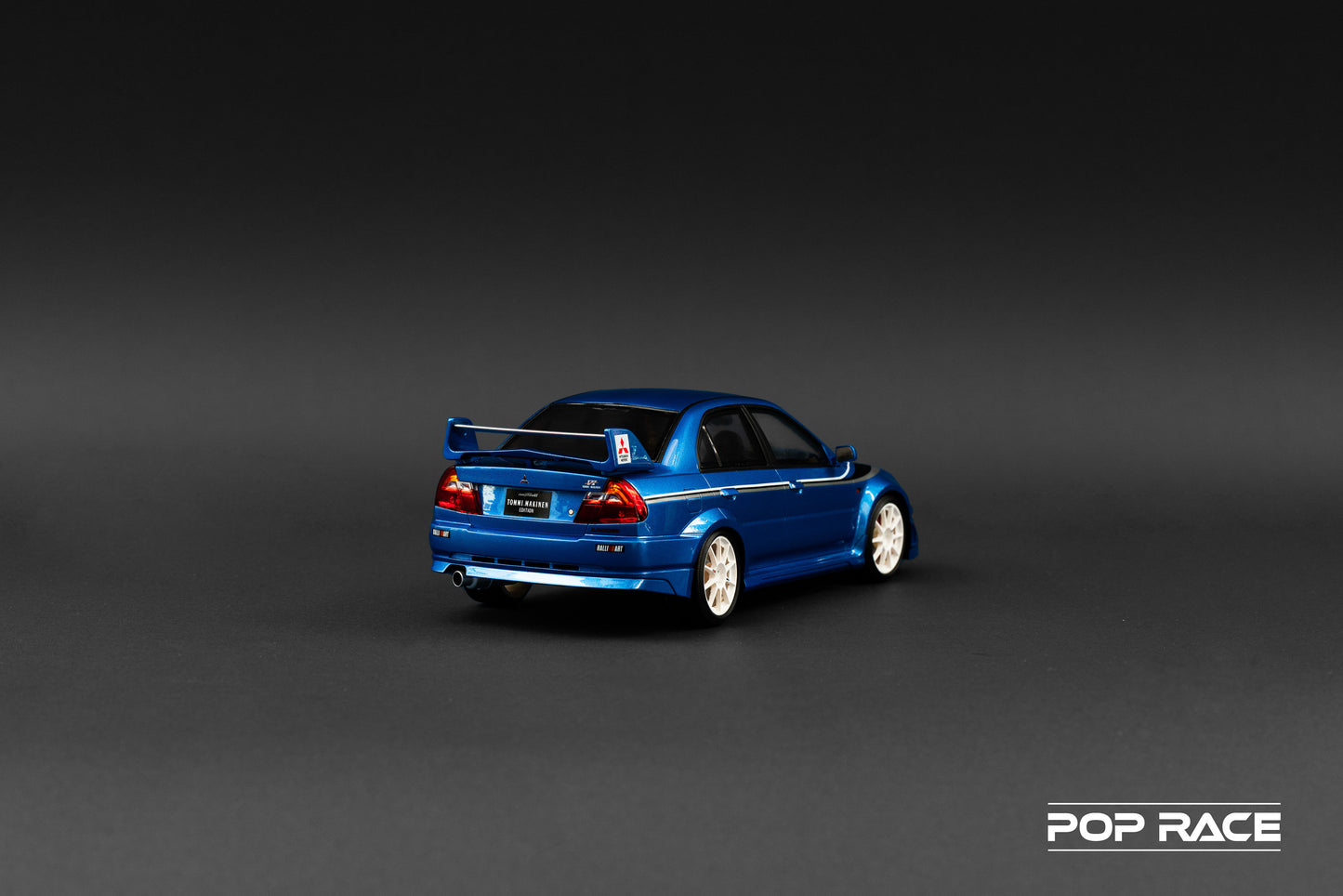 **PRE ORDER** - 1/18 Mitsubishi Evolution Tommi Makinen Edition - Blue